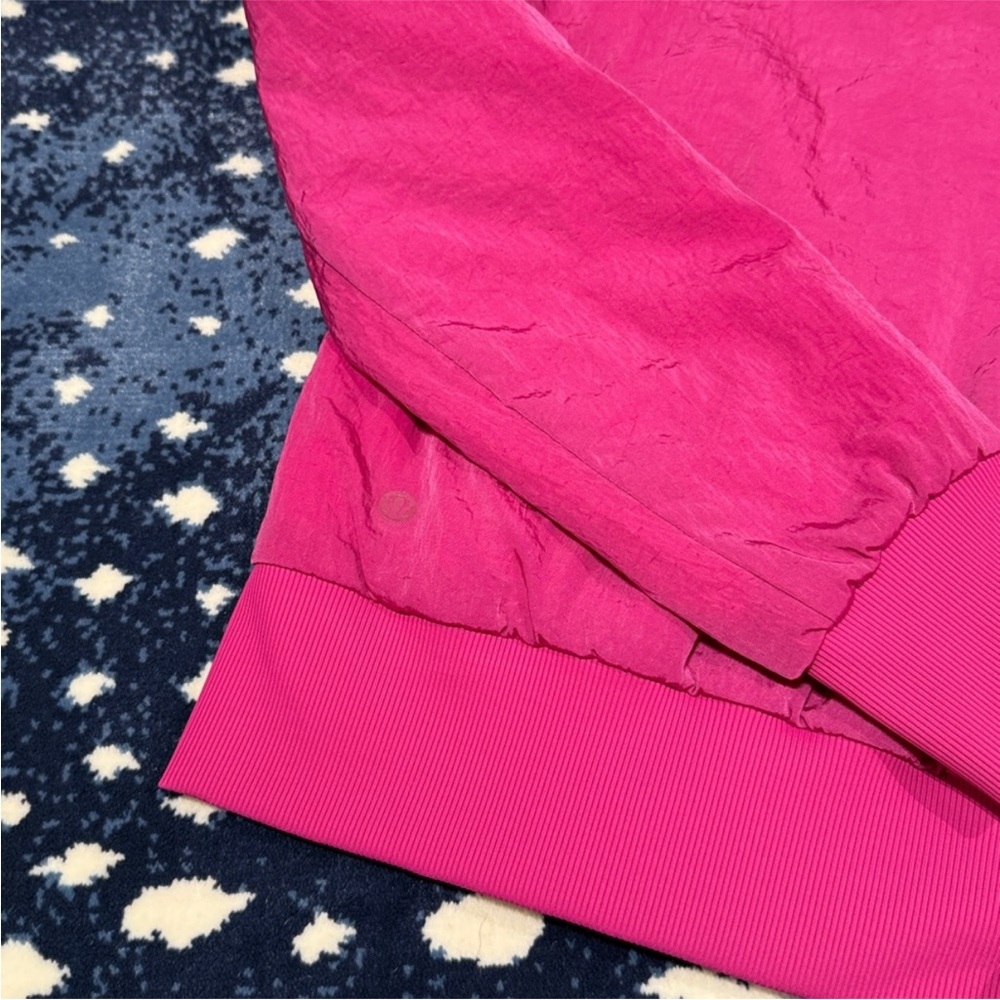 Lululemon Ripened Raspberry NonStop Bomber Reversible Jacket. Size 2 - Picture 9 of 10